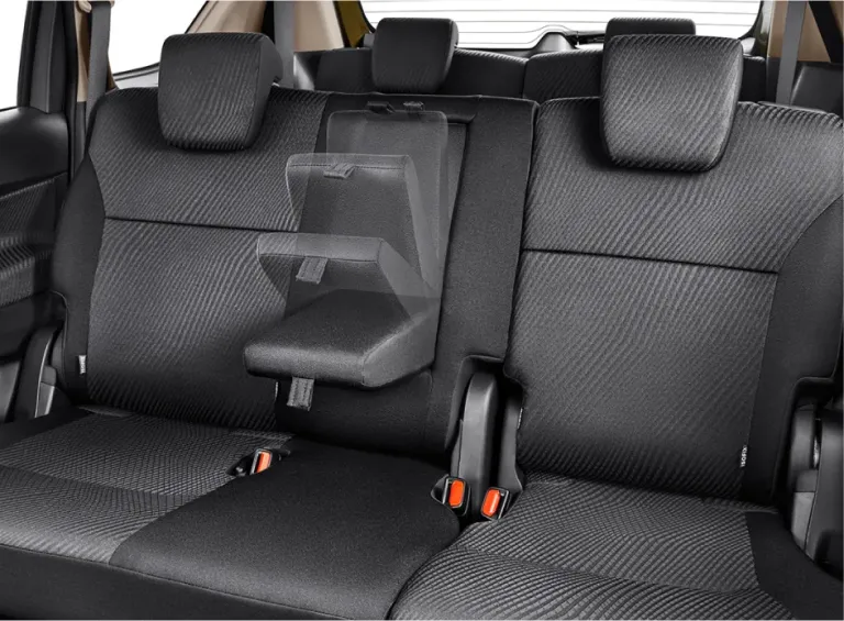 2nd Row Armrest (Cruise & GX)